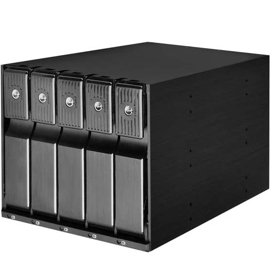 SILVERSTONE SST-FS305-12G 5インチベイx3→3.5インチSAS HDD/SSD ホットスワップベイ｜SST-FS305-12G