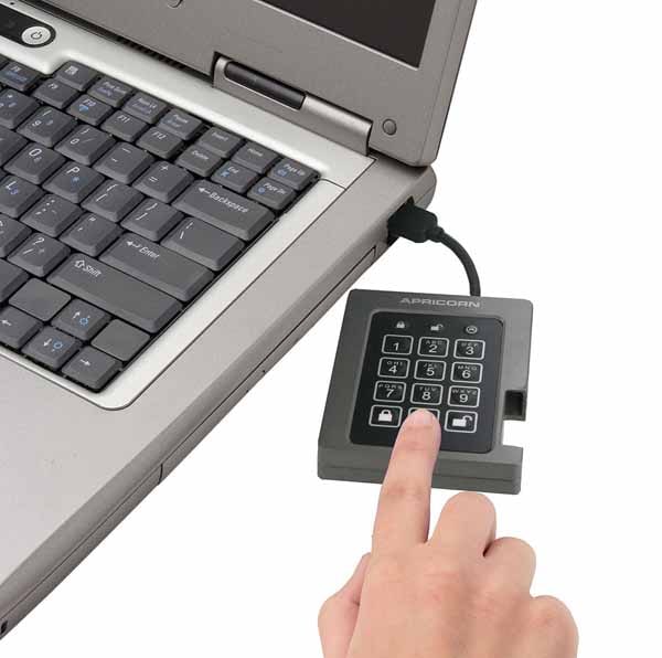 Apricorn Aegis Padlock SSD - USB 3.0 暗号化小型ポータブルストレージ 4TB|ASSD-3PL256-4TBF - 画像 (3)