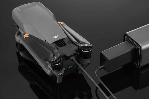 正規代理店品 DJI 65W ポータブル充電器 Mavic 3/3 Cine対応|CP.MA.00000428.01 - 画像 (4)