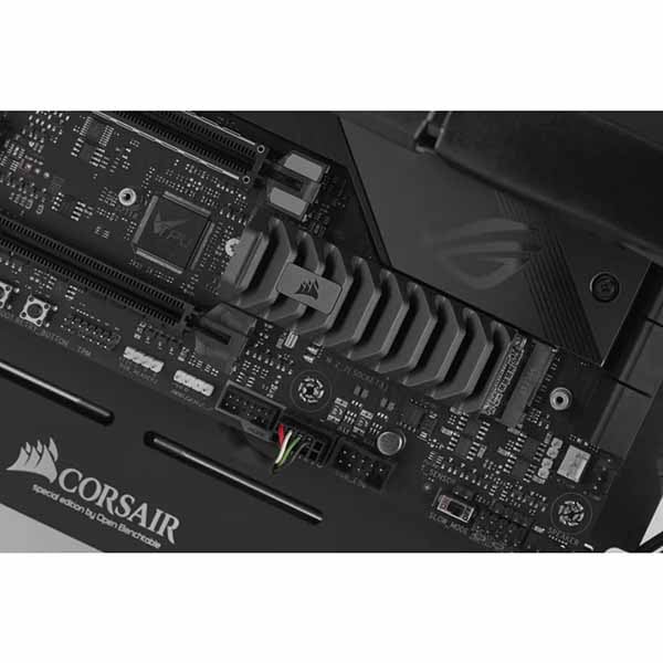 Corsair MP600 PRO XT 容量8TB M.2(2280) 3D TLC NAND NVMe PCIe SSD;7,000 MB/s Read 6,100MB/s Write; 950K/1.2M IOPS; 6,000TBW|CSSD-F8000GBMP600PXT - 画像 (2)