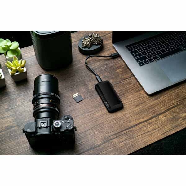 Crucial X8 2TB ポータブルSSD USB3.2 Gen2 Type-C 読込速度最大 1050MB/秒|CT2000X8SSD9 - 画像 (2)